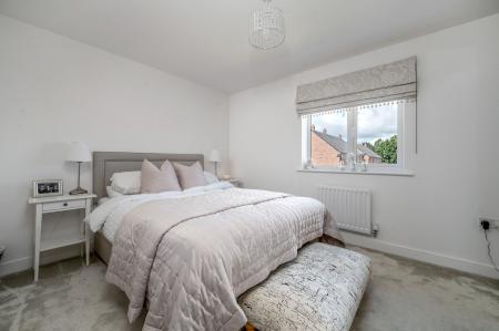 2 bedroom Semi-detached house for sale in Sovereign Way, Stamford, PE9