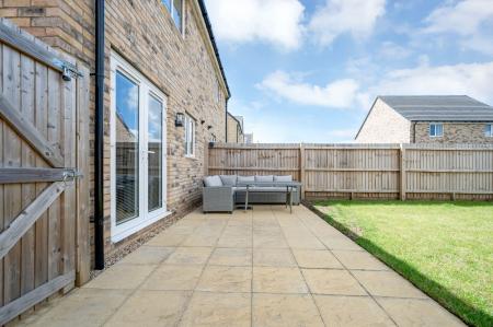 2 bedroom Semi-detached house for sale in Sovereign Way, Stamford, PE9