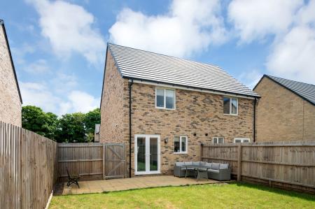 2 bedroom Semi-detached house for sale in Sovereign Way, Stamford, PE9