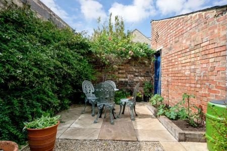 2 bedroom Terraced House for sale in West Street, Kings Cliffe, PE8