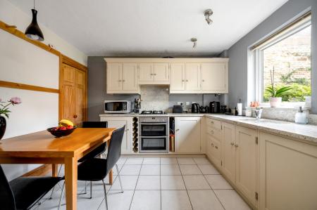 2 bedroom Terraced House for sale in West Street, Kings Cliffe, PE8