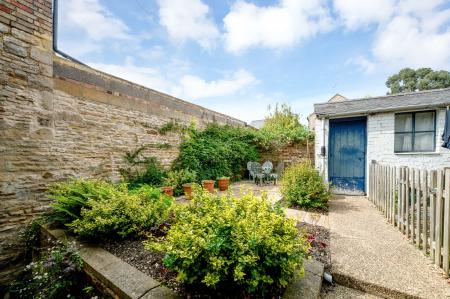 2 bedroom Terraced House for sale in West Street, Kings Cliffe, PE8