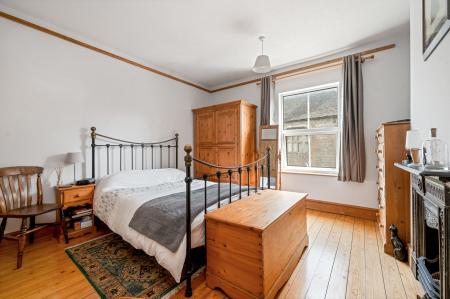 2 bedroom Terraced House for sale in West Street, Kings Cliffe, PE8