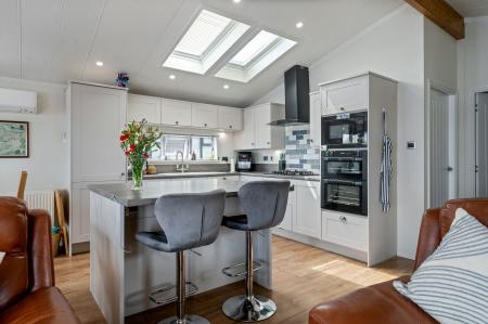 2 bedroom Lodge for sale in Barholm Road, Tallington, PE9