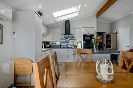 2 bedroom Lodge for sale in Barholm Road, Tallington, PE9