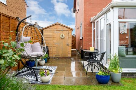 3 bedroom Semi-detached house for sale in Dunlin Road, Essendine, PE9