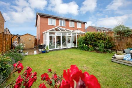 3 bedroom Semi-detached house for sale in Dunlin Road, Essendine, PE9