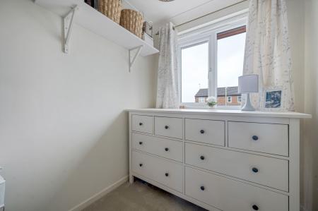 3 bedroom Semi-detached house for sale in Dunlin Road, Essendine, PE9