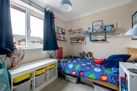 3 bedroom Semi-detached house for sale in Dunlin Road, Essendine, PE9
