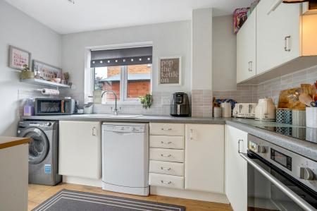 3 bedroom Semi-detached house for sale in Dunlin Road, Essendine, PE9