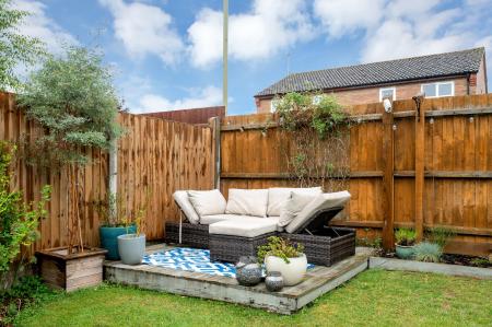 3 bedroom Semi-detached house for sale in Dunlin Road, Essendine, PE9