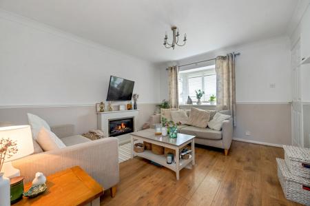 3 bedroom Semi-detached house for sale in Dunlin Road, Essendine, PE9