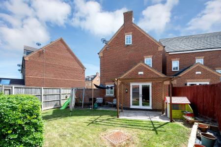 5 bedroom Detached house for sale in Laughton Drive, Stamford