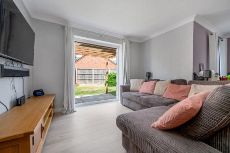 5 bedroom Detached house for sale in Laughton Drive, Stamford, PE9