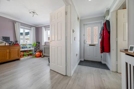 5 bedroom Detached house for sale in Laughton Drive, Stamford