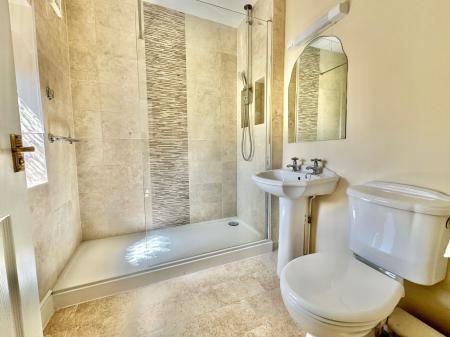 3 bedroom Semi-detached house to let in Watergate, Stamford, PE9
