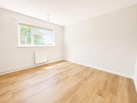 2 bedroom Flat for sale in Edward Road, Stamford, PE9