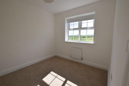 3 bedroom Town house to let in Langton Walk, Stamford, PE9