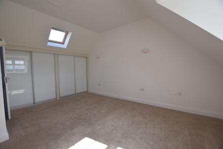 3 bedroom Town house to let in Langton Walk, Stamford, PE9