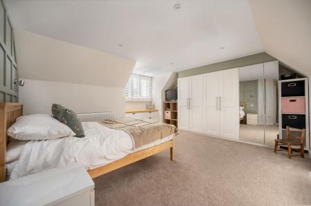 4 bedroom Detached house to let in Elton Road, Wansford, PE8