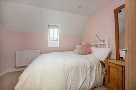4 bedroom Detached house to let in Elton Road, Wansford, PE8