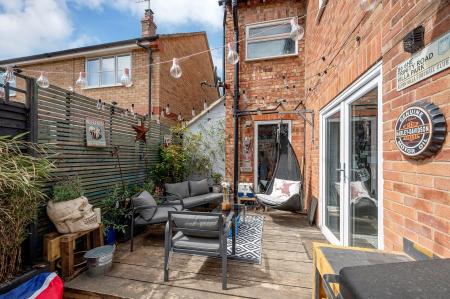 3 bedroom Semi-detached house for sale in Stanley Street, Stamford, PE9