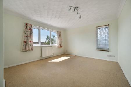 5 bedroom Detached house for sale in Cambridge Road, Stamford, PE9