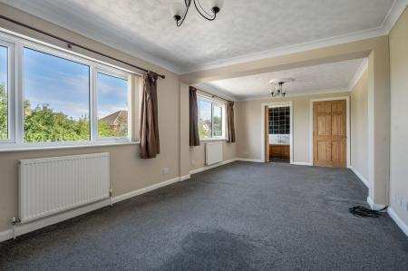 5 bedroom Detached house for sale in Cambridge Road, Stamford, PE9