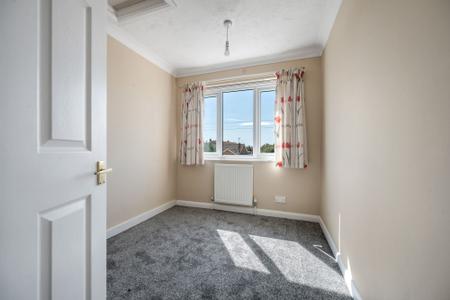 5 bedroom Detached house for sale in Cambridge Road, Stamford, PE9
