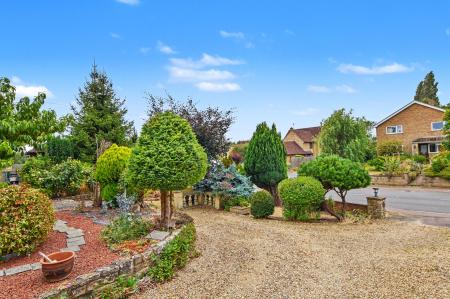 4 bedroom Detached bungalow for sale in Bourne Road, Essendine, PE9
