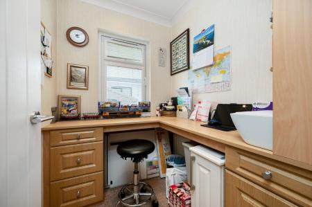 2 bedroom Lodge for sale in Yarwell Mill, Yarwell, PE8