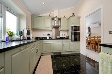 2 bedroom Lodge for sale in Yarwell Mill, Yarwell, PE8