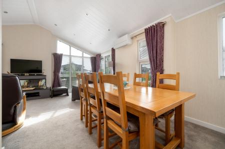2 bedroom Lodge for sale in Yarwell Mill, Yarwell, PE8