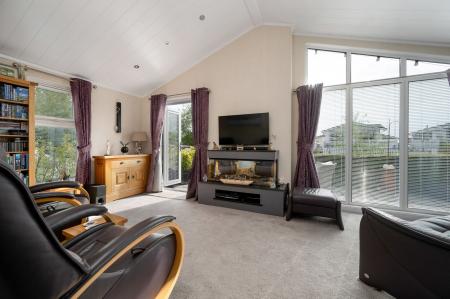 2 bedroom Lodge for sale in Yarwell Mill, Yarwell, PE8