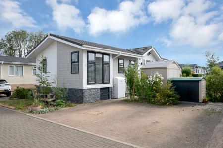 2 bedroom Lodge for sale in Yarwell Mill, Yarwell, PE8