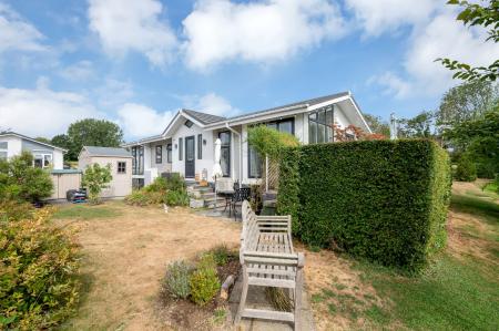 2 bedroom Lodge for sale in Yarwell Mill, Yarwell, PE8