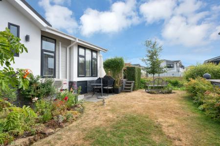 2 bedroom Lodge for sale in Yarwell Mill, Yarwell, PE8