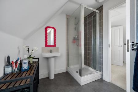 5 bedroom Detached house for sale in Culpepper Way, Stamford, PE9