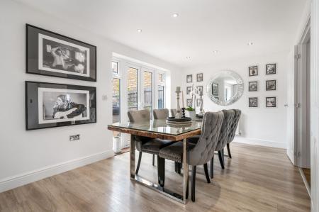 5 bedroom Detached house for sale in Culpepper Way, Stamford, PE9