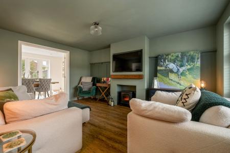 5 bedroom Detached house for sale in Culpepper Way, Stamford, PE9