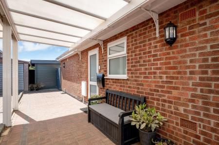 2 bedroom Detached bungalow for sale in Cottesmore Road, Stamford, PE9