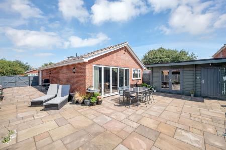 2 bedroom Detached bungalow for sale in Cottesmore Road, Stamford, PE9