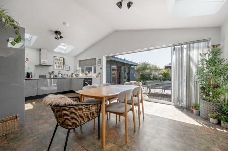 2 bedroom Detached bungalow for sale in Cottesmore Road, Stamford, PE9