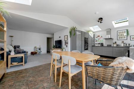 2 bedroom Detached bungalow for sale in Cottesmore Road, Stamford, PE9