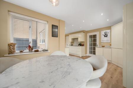 5 bedroom Detached house for sale in Uffington Road, Barnack, PE9