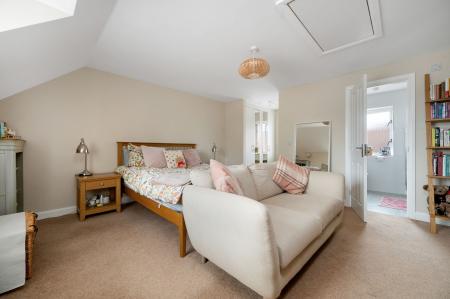 5 bedroom Detached house for sale in Uffington Road, Barnack, PE9