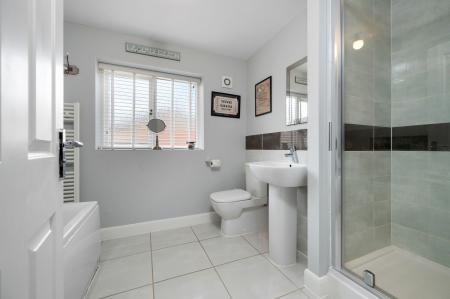 5 bedroom Detached house for sale in Uffington Road, Barnack, PE9