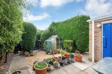 3 bedroom Semi-detached house for sale in Mountbatten Avenue, Stamford, PE9
