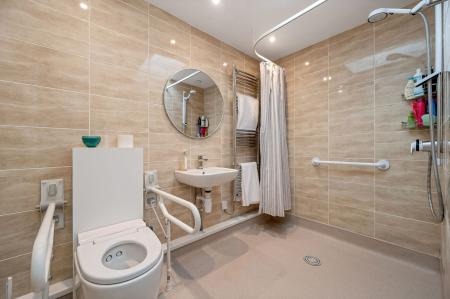 4 bedroom Bungalow for sale in Spinney Road, Ketton, PE9
