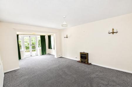4 bedroom Detached house to let in Roman Bank, Stamford, PE9